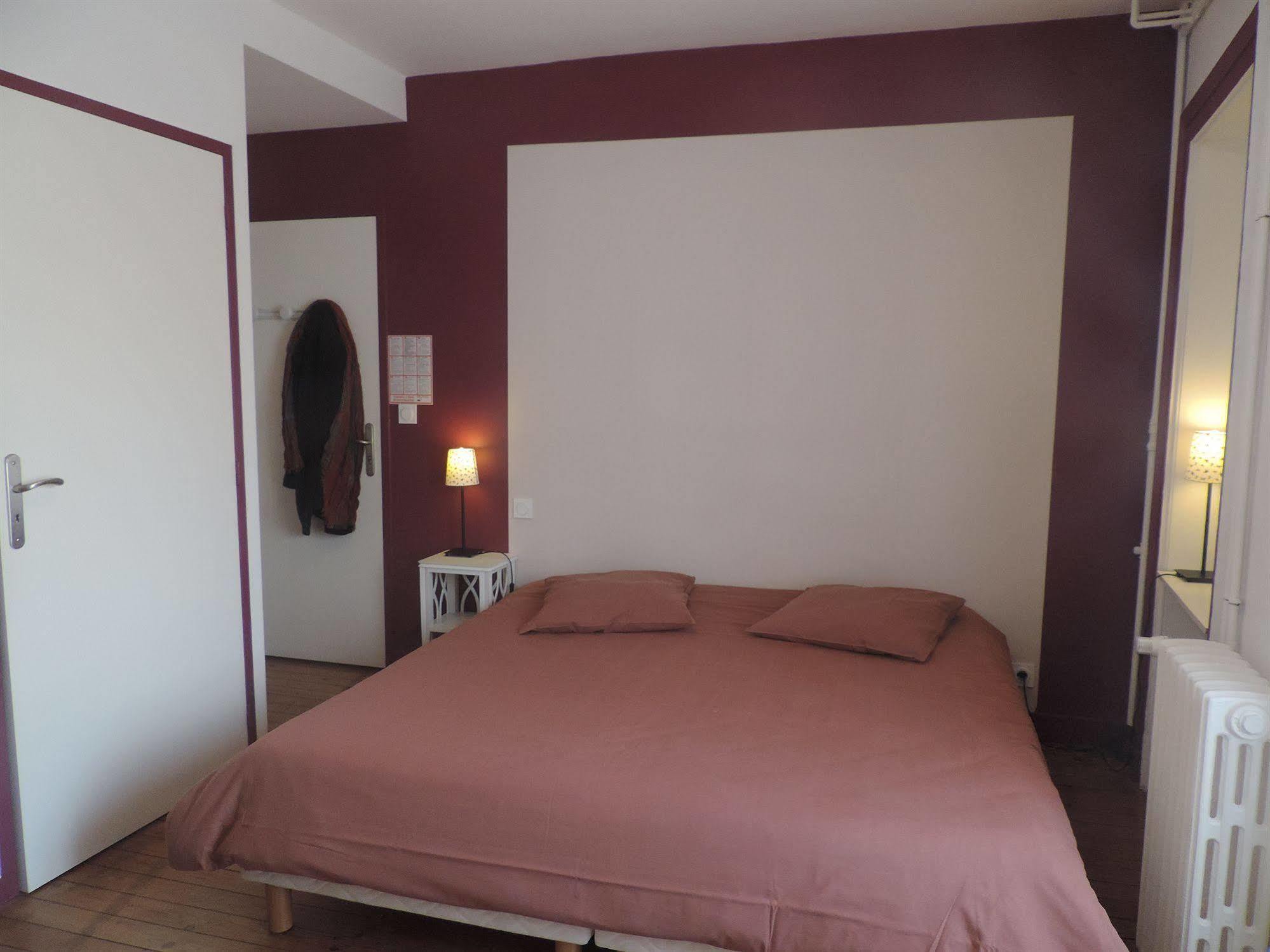 לה מאנש Select Hotel מראה חיצוני תמונה