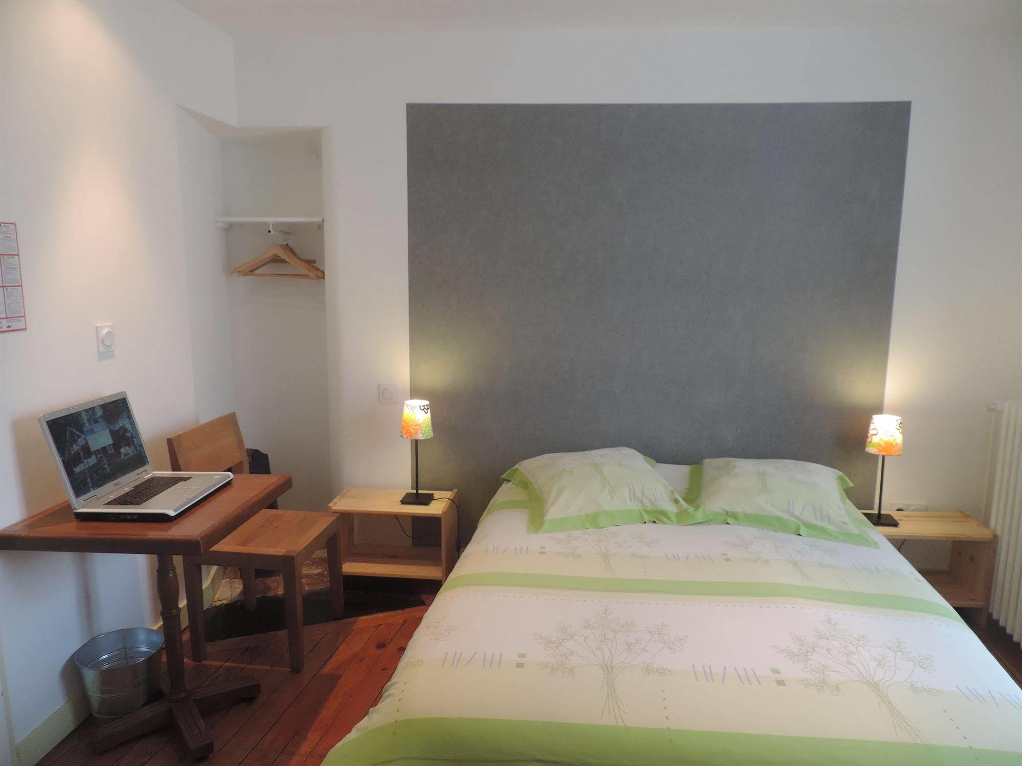 לה מאנש Select Hotel מראה חיצוני תמונה